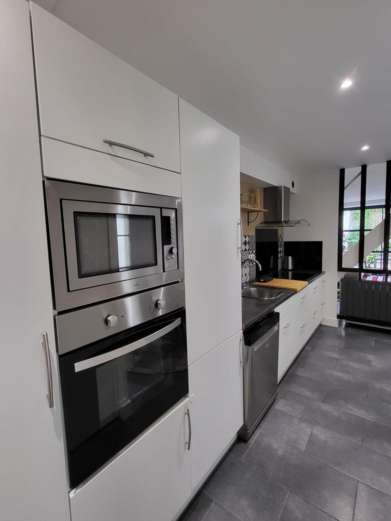 Le Patio - Appartement Calme - Hyper Centre Pau Exterior photo